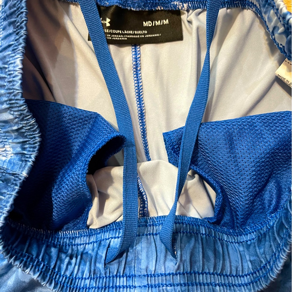 Shorts never worn - Picture 4 of 6